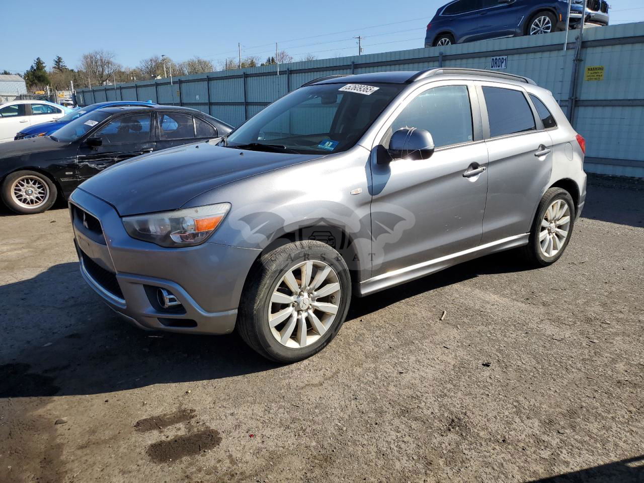 Mitsubishi Outlander SE 2.0L  4 2011