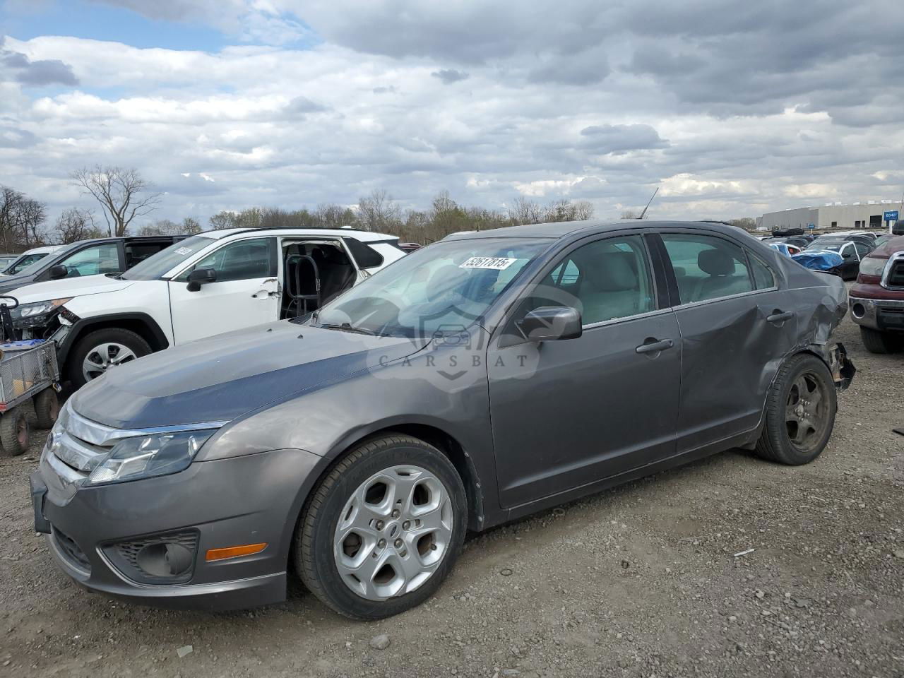 Ford Fusion SE 2.5L  4 2011