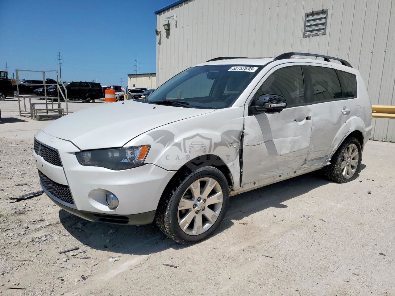 Mitsubishi Outlander SE 2.4L  4 2013