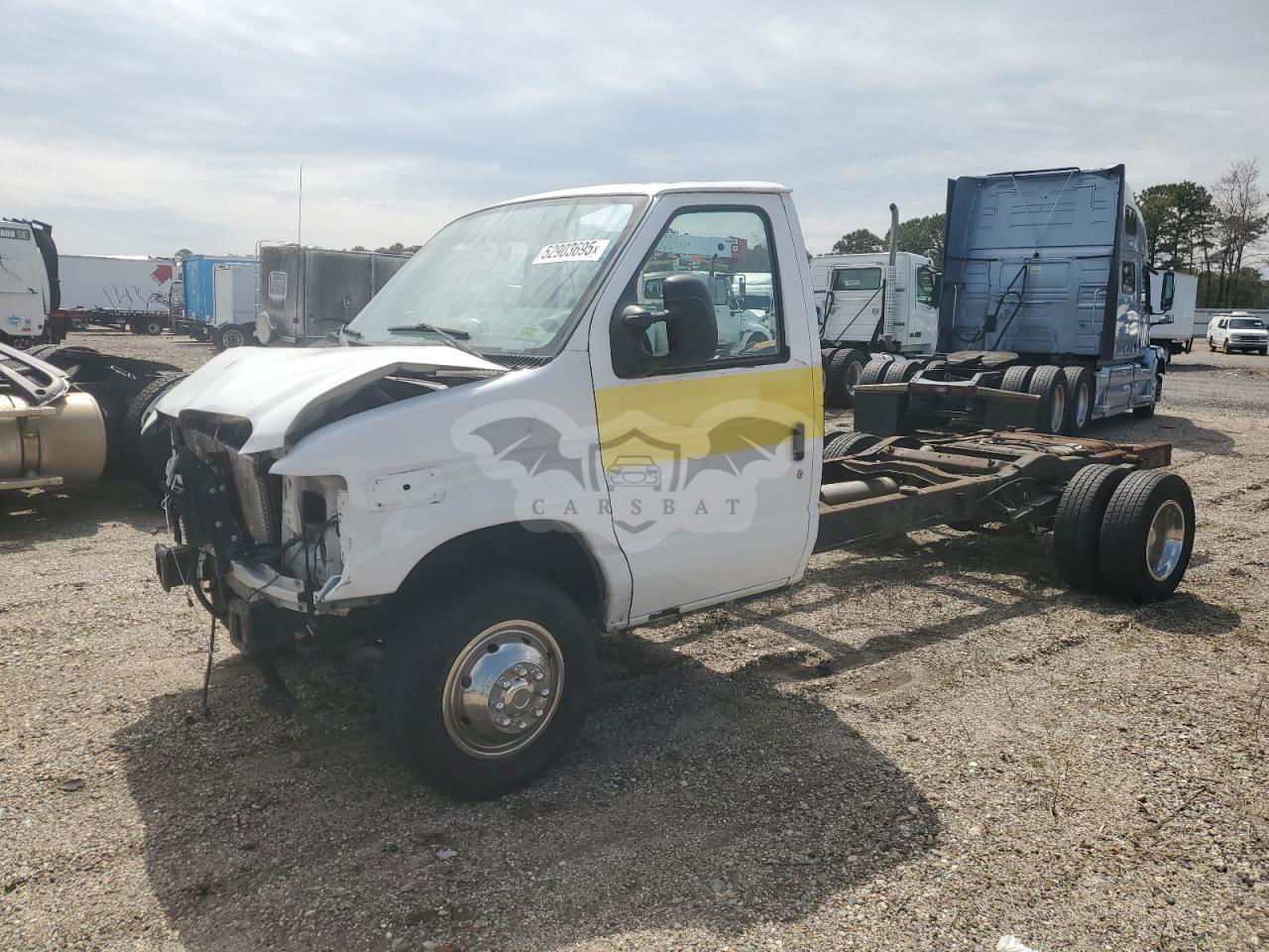 Ford Econoline E450 SUPER DUTY CUTAWAY VAN 6.0L  8 2010