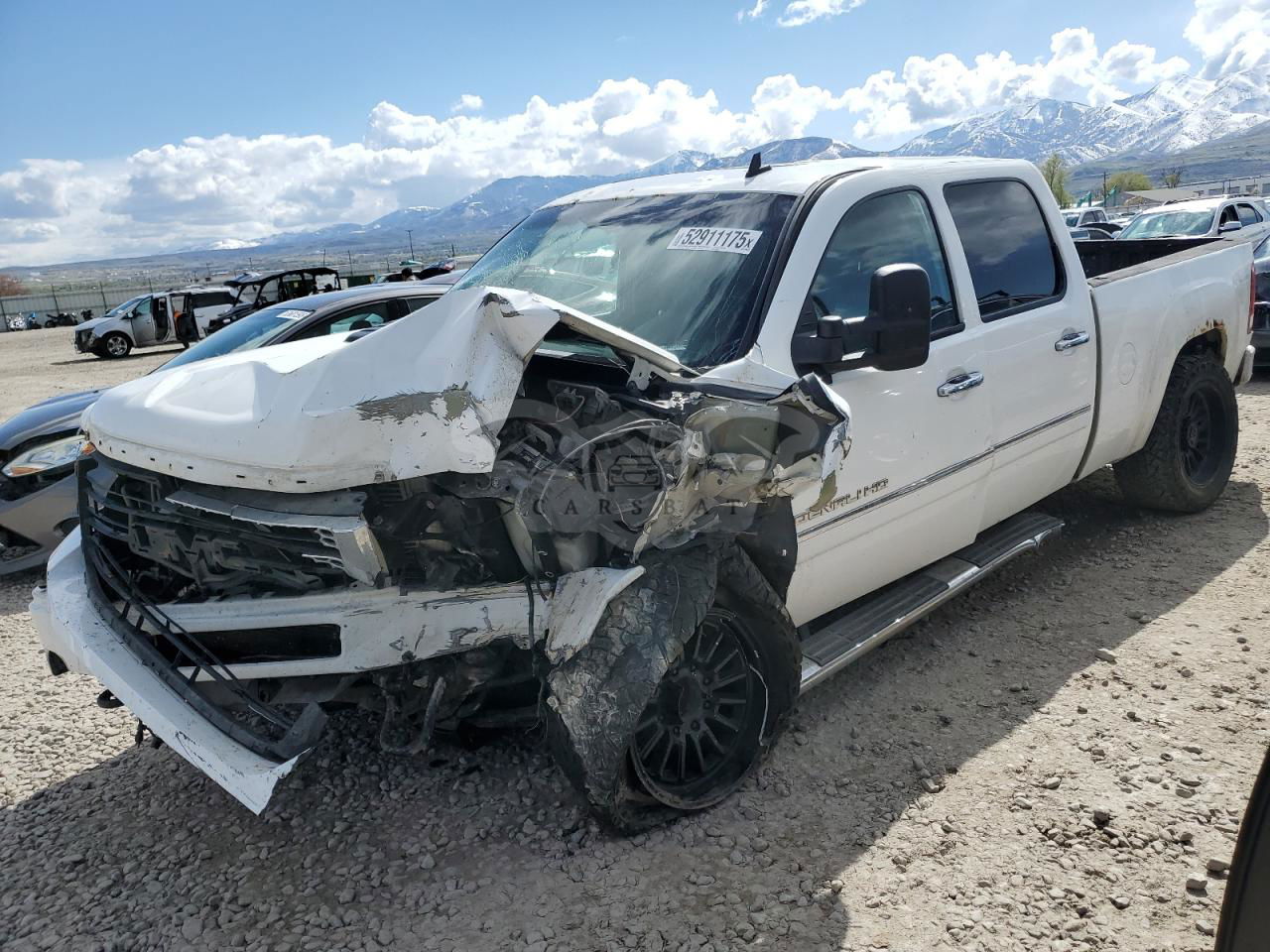 GMC Sierra K2500 DENALI 6.6L  8 2011