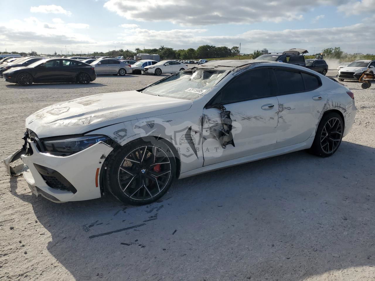 BMW M8 4.4L  8 2022