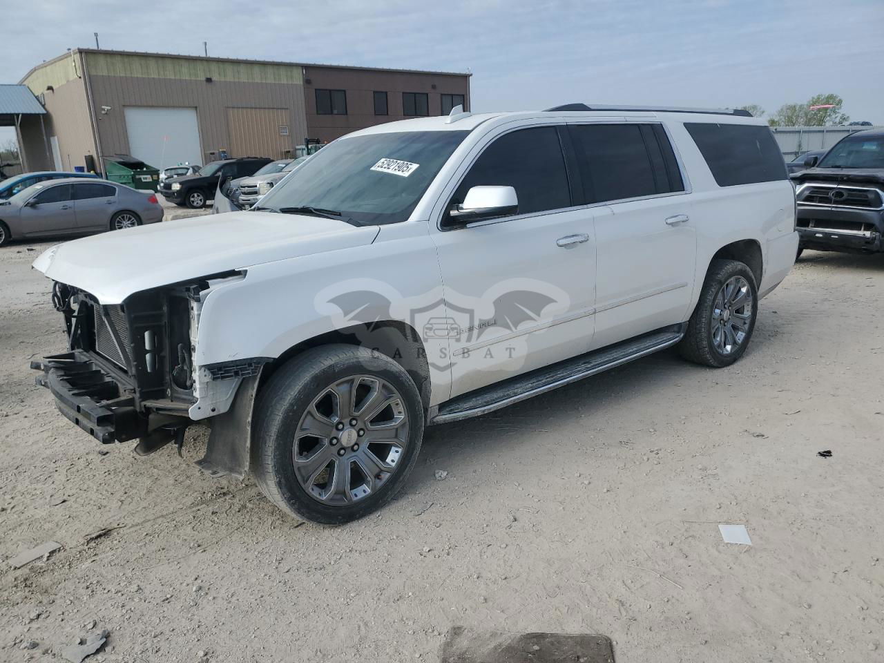 GMC Yukon DENALI 6.2L  8 2016