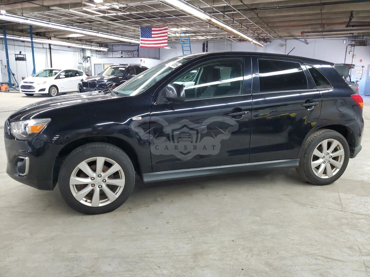 Mitsubishi Outlander ES 2.0L  4 2013