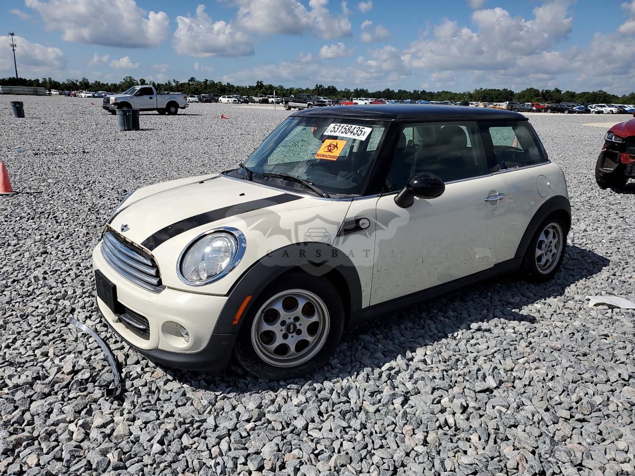 Mini Cooper 1.6L  4 2013