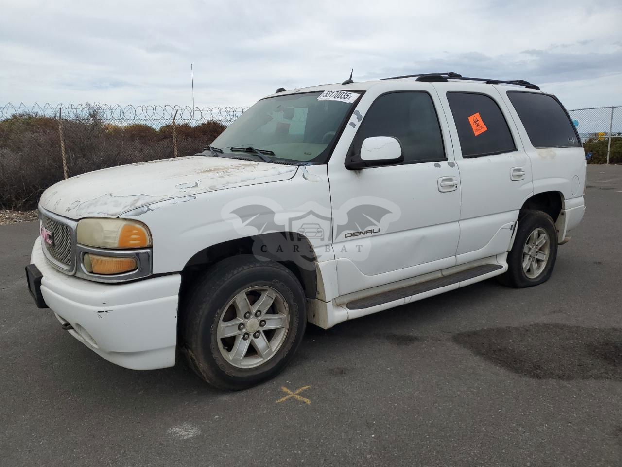 GMC Yukon DENALI 6.0L  8 2005