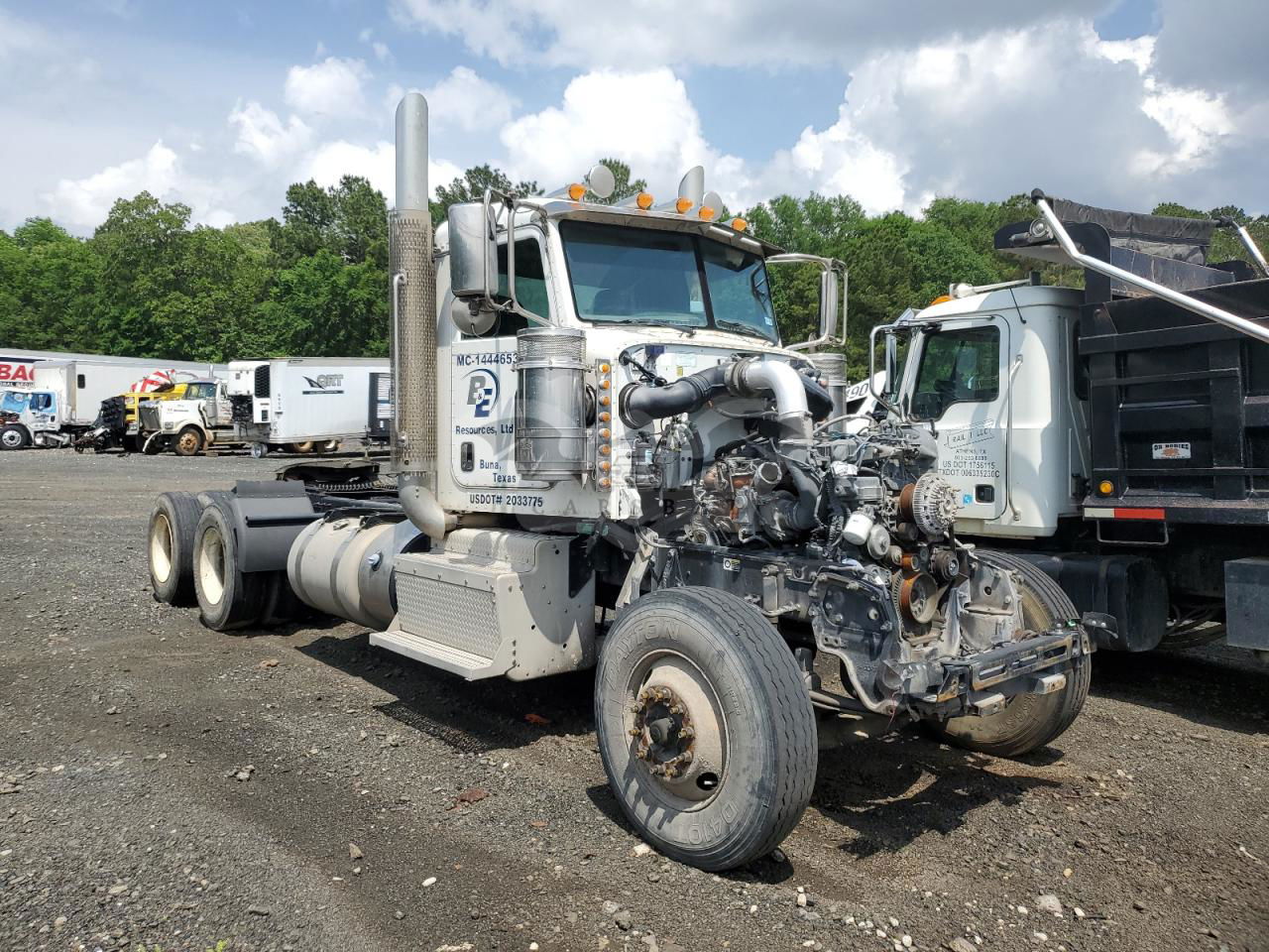 Peterbilt 388 12.9L  6 2015