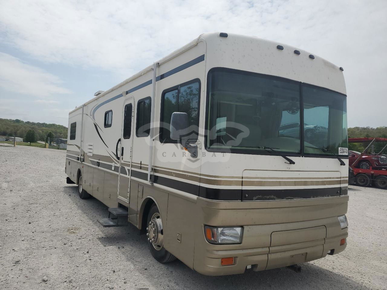 Freightliner X-line X LINE MOTOR HOME 5.9L  6 2002
