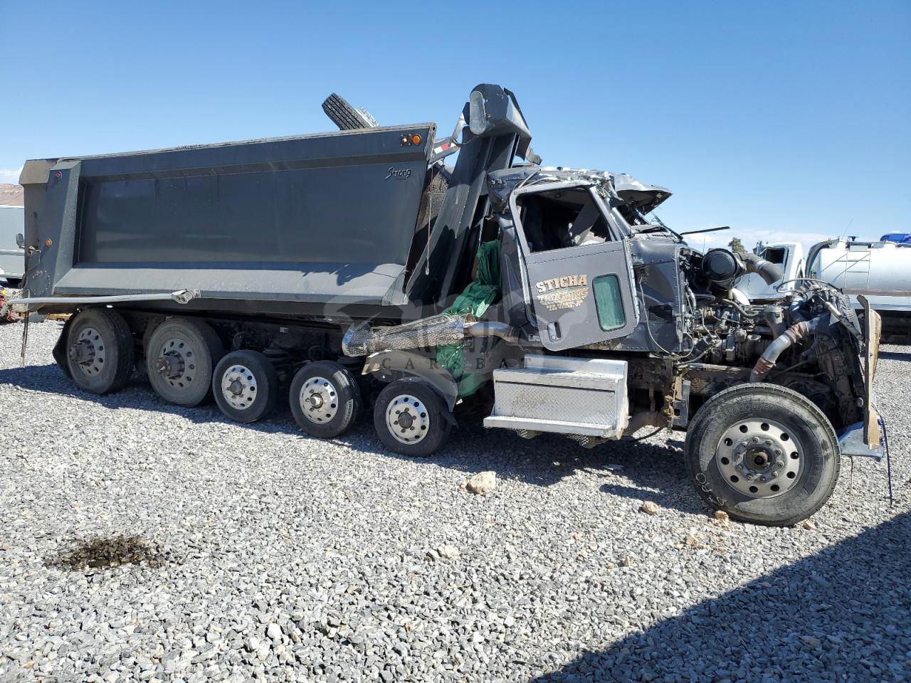 Peterbilt 365/367 12.9L  6 2019