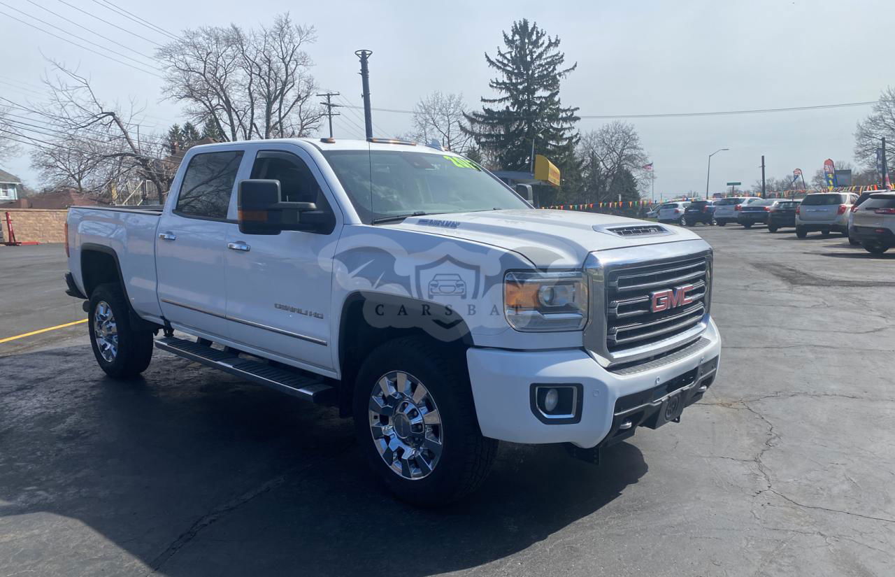 GMC Sierra K2500 DENALI 6.6L  8 2019
