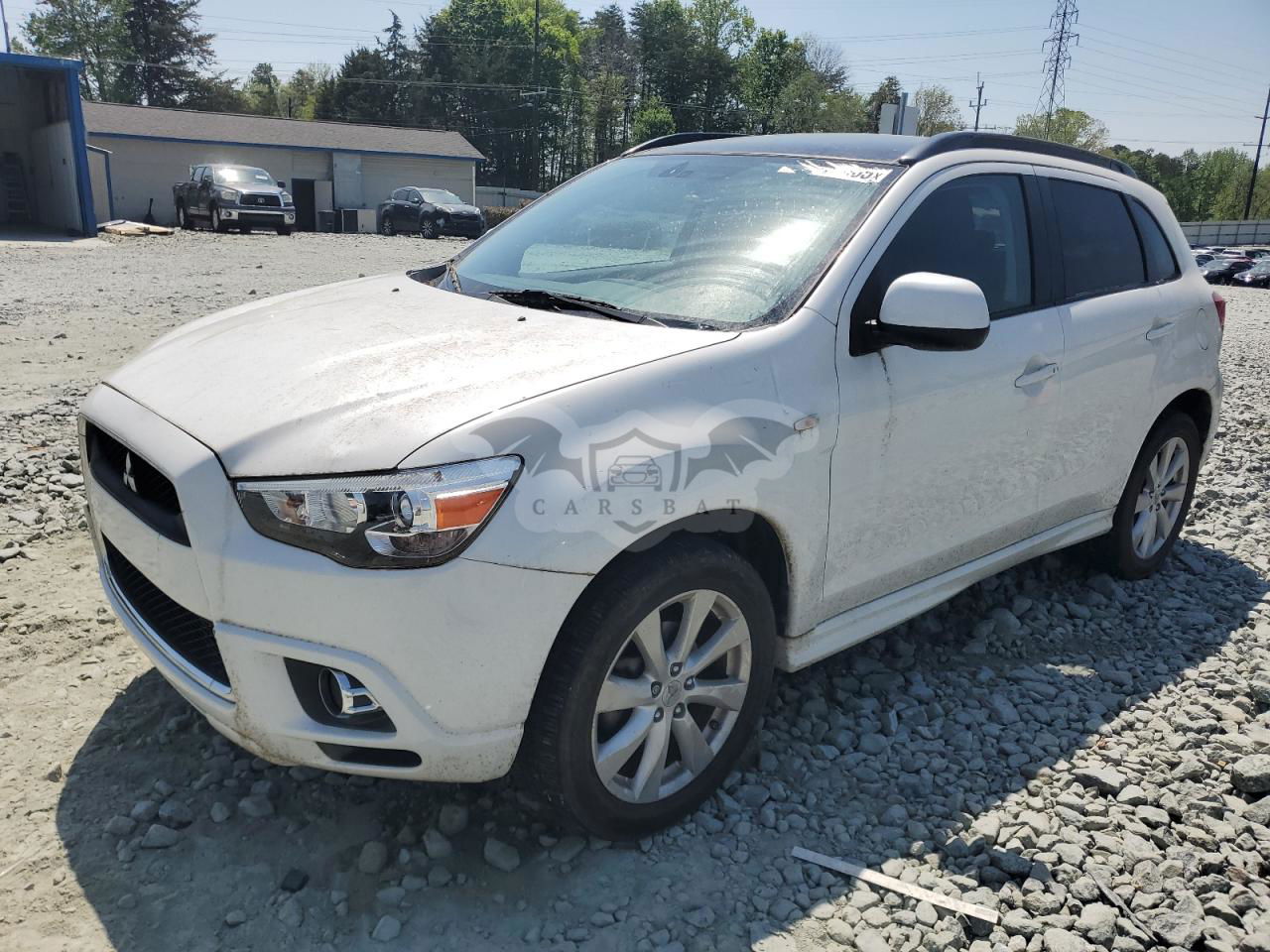Mitsubishi Outlander SE 2.0L  4 2012