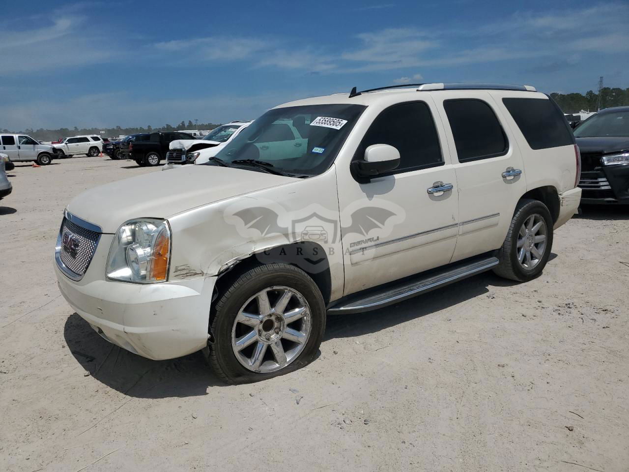 GMC Yukon DENALI 6.2L  8 2013