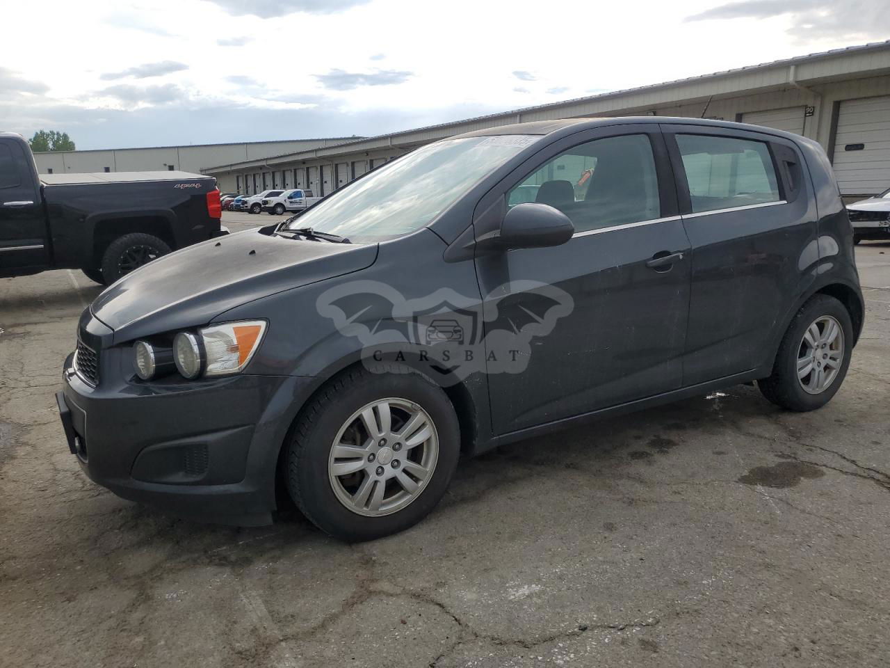 Chevrolet Aveo (Sonic) LT 1.8L  4 2015