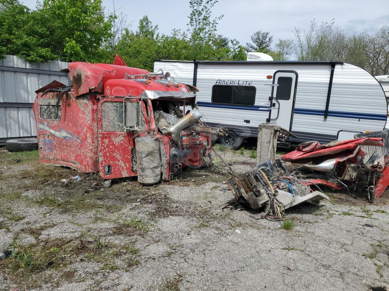 Peterbilt 389/520 15.0L  6 2013