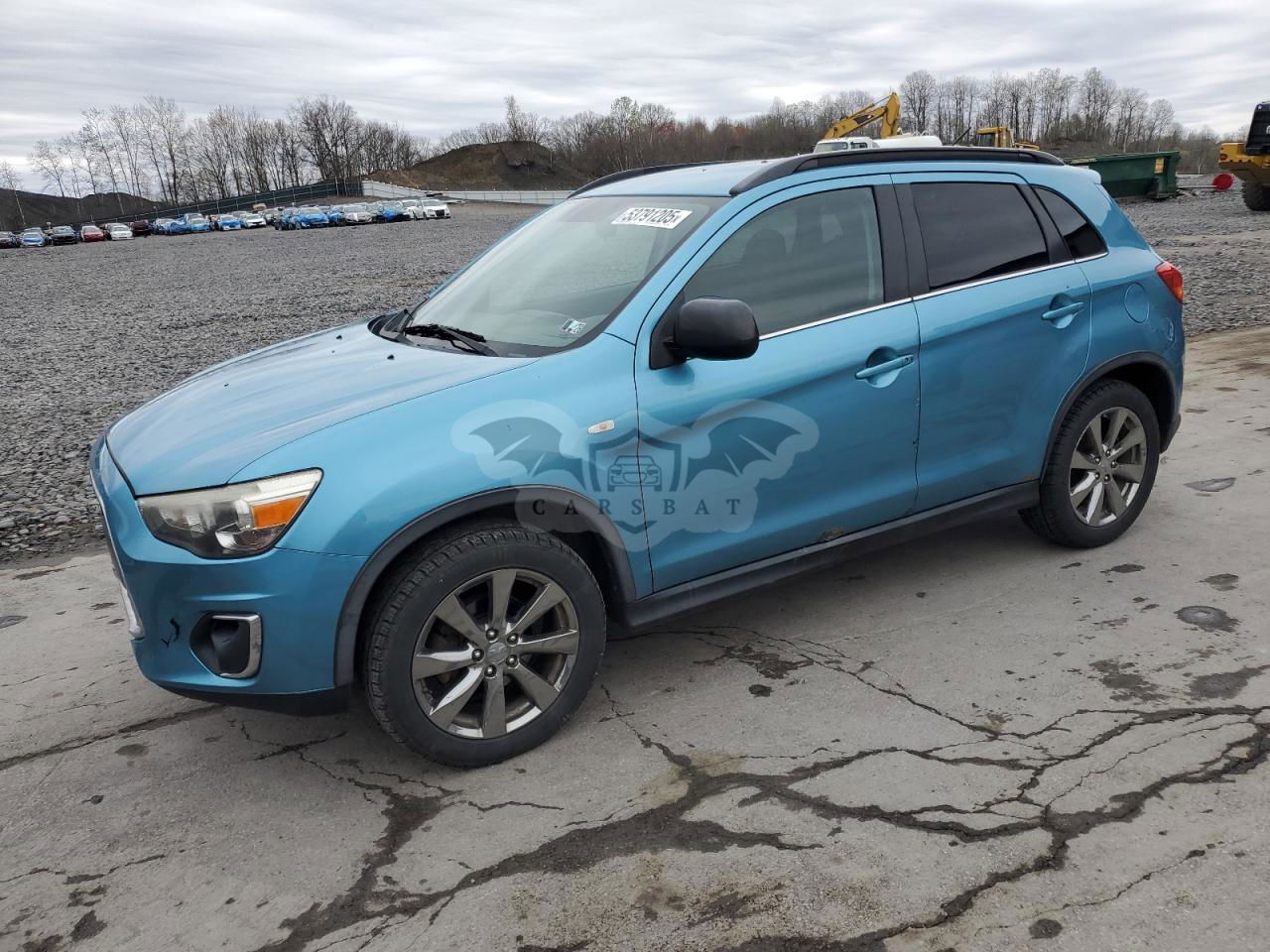 Mitsubishi Outlander LE 2.0L  4 2013