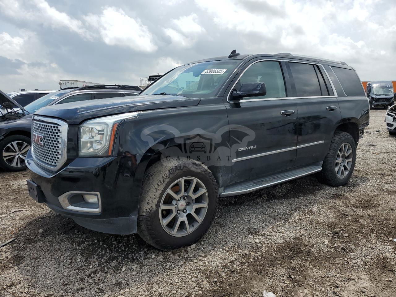 GMC Yukon DENALI 6.2L  8 2016