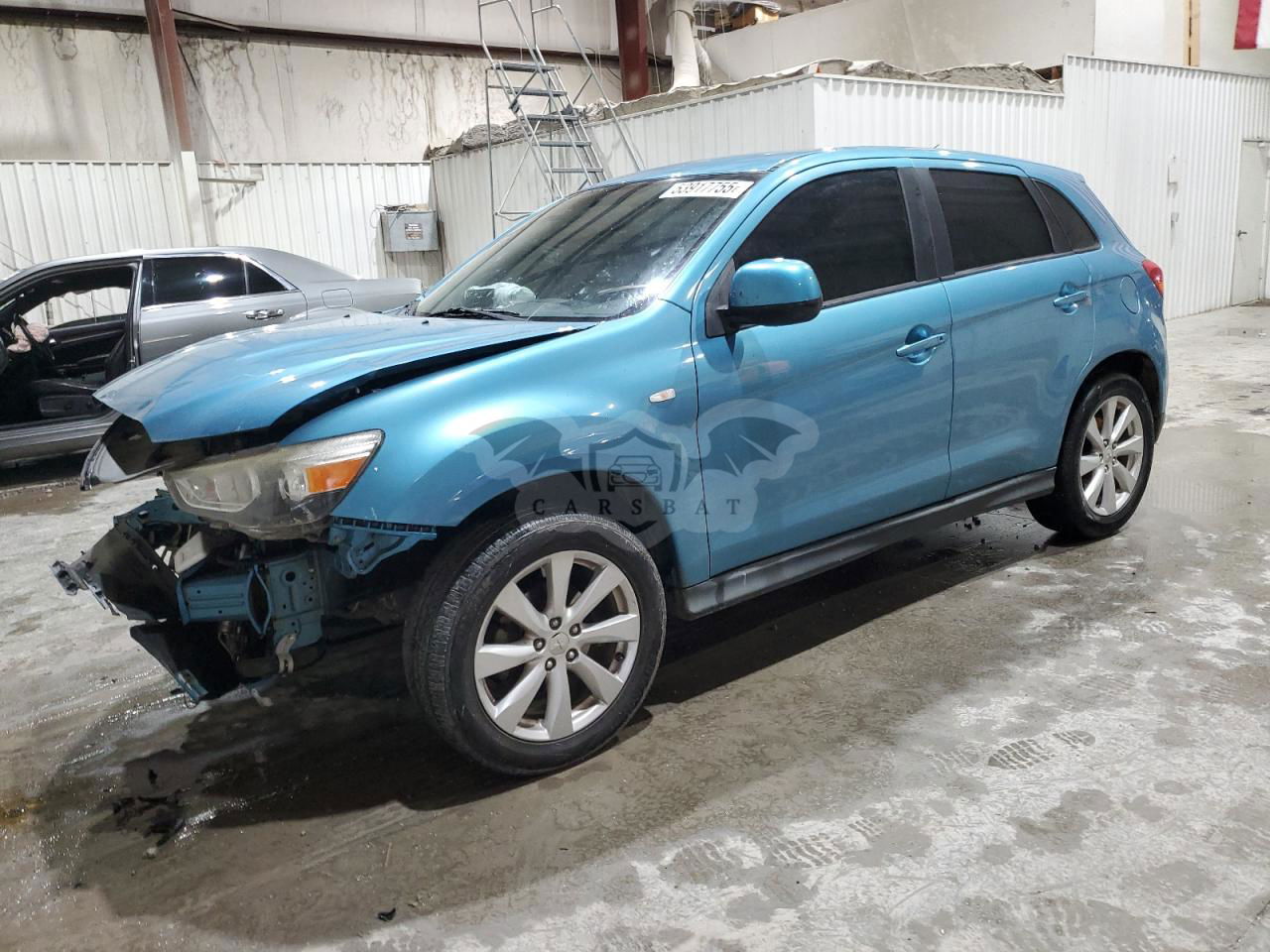 Mitsubishi Outlander ES 2.0L  4 2013