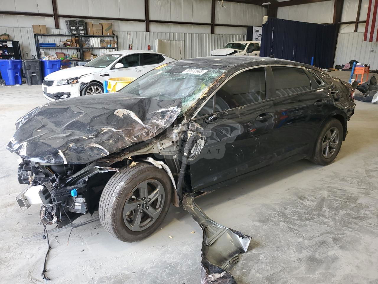 Kia K5 LXS 1.6L  4 2023