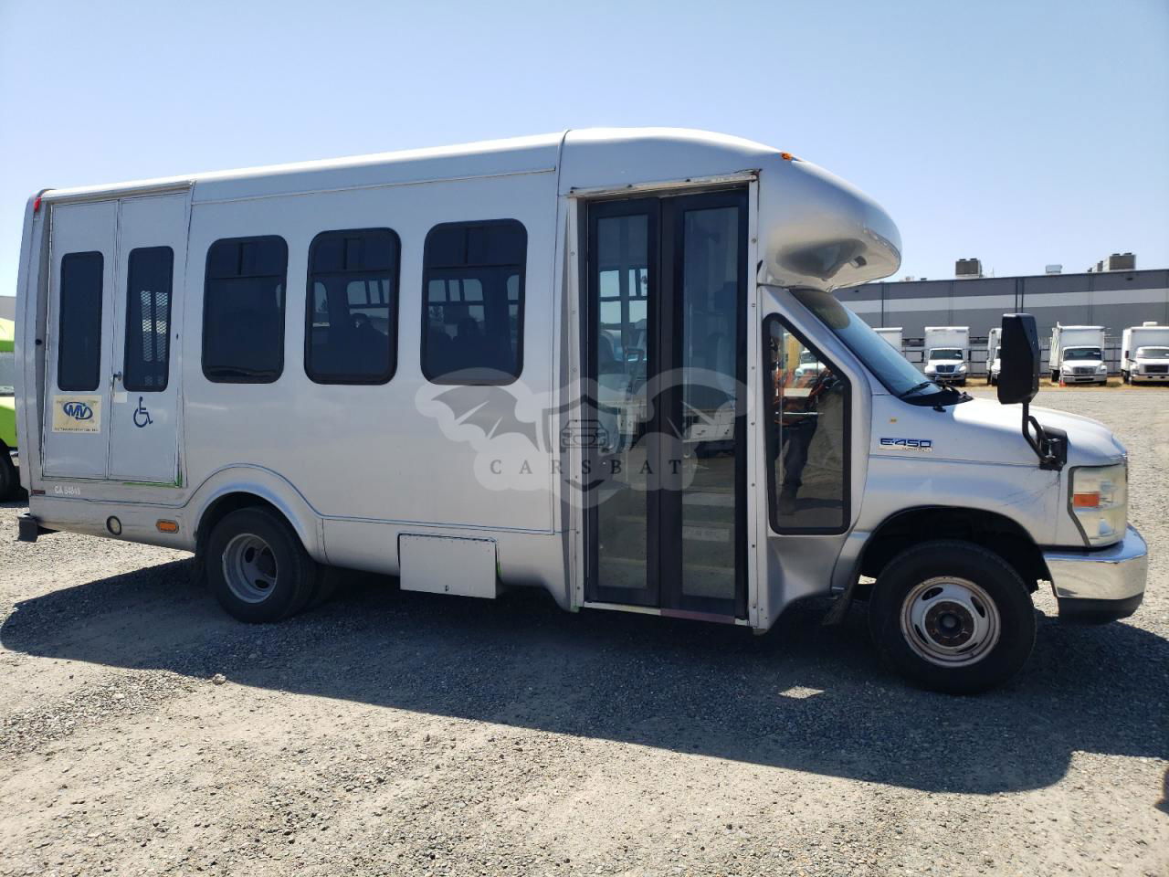 Ford Econoline E450 SUPER DUTY CUTAWAY VAN 6.8L 10 2011