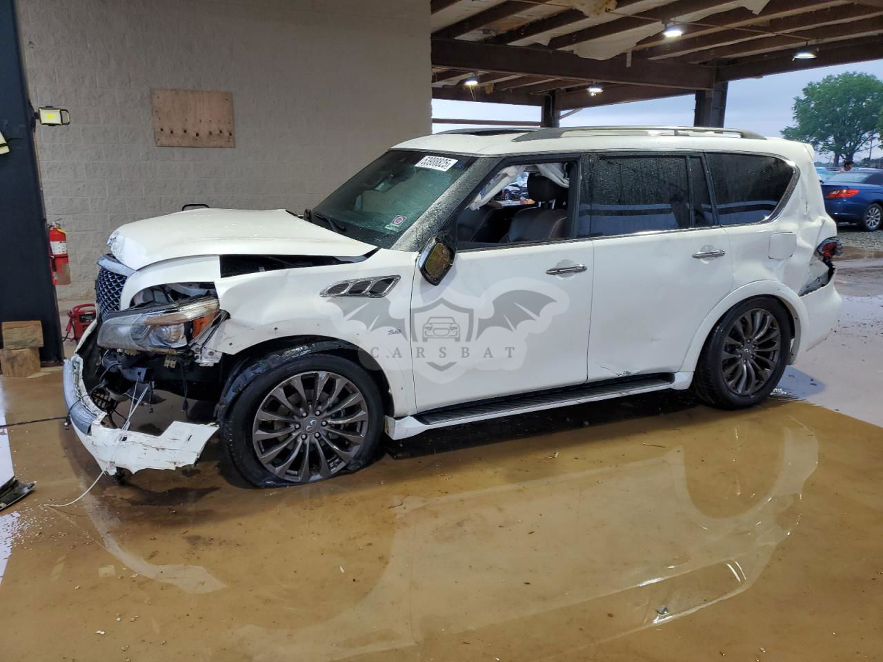 Infiniti QX80 BASE 5.6L  8 2017