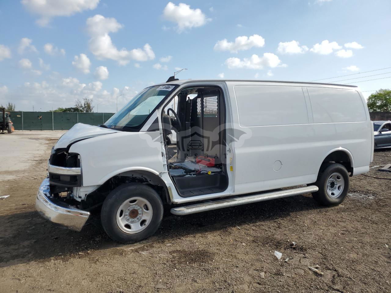 Chevrolet Express 4.3L  6 2024