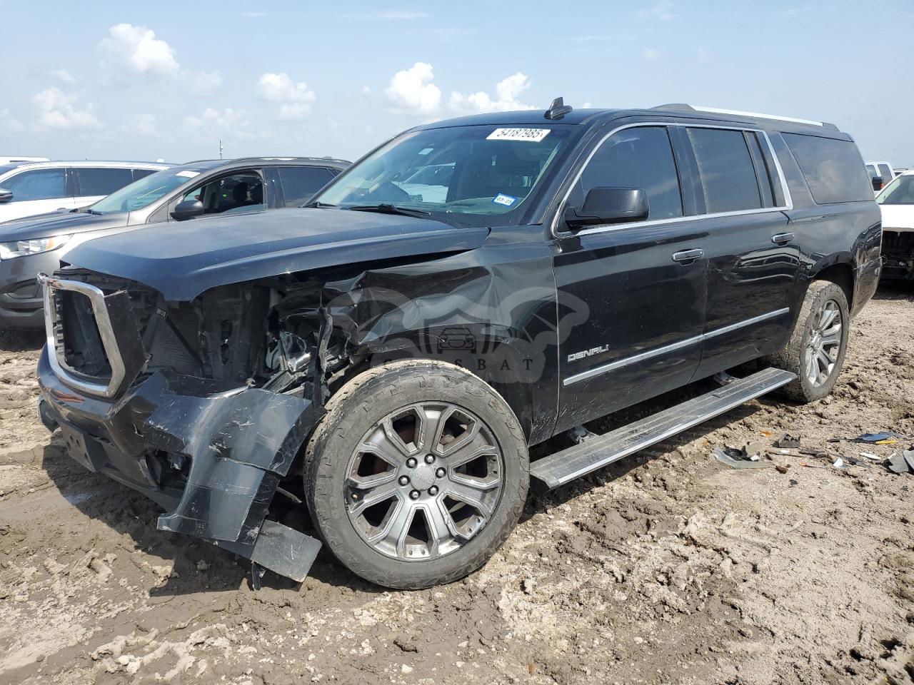 GMC Yukon DENALI 6.2L  8 2016