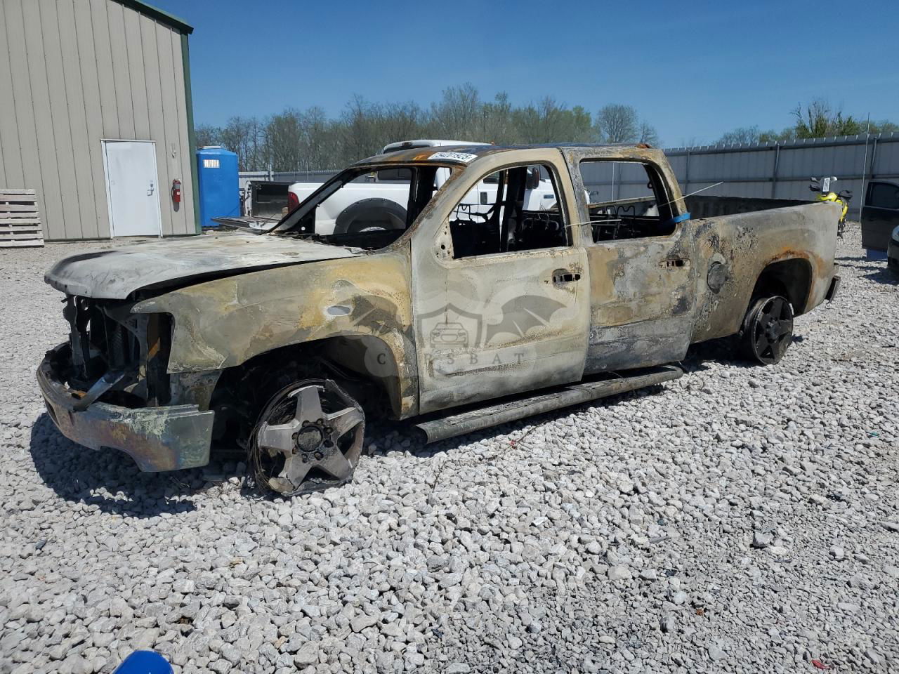 GMC Sierra K2500 SLE 6.6L  8 2012