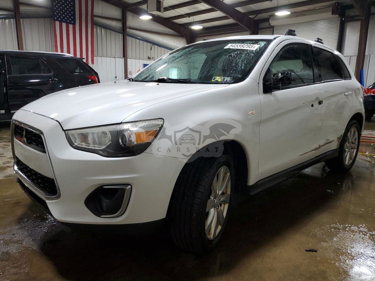 Mitsubishi Outlander ES 2.0L  4 2014