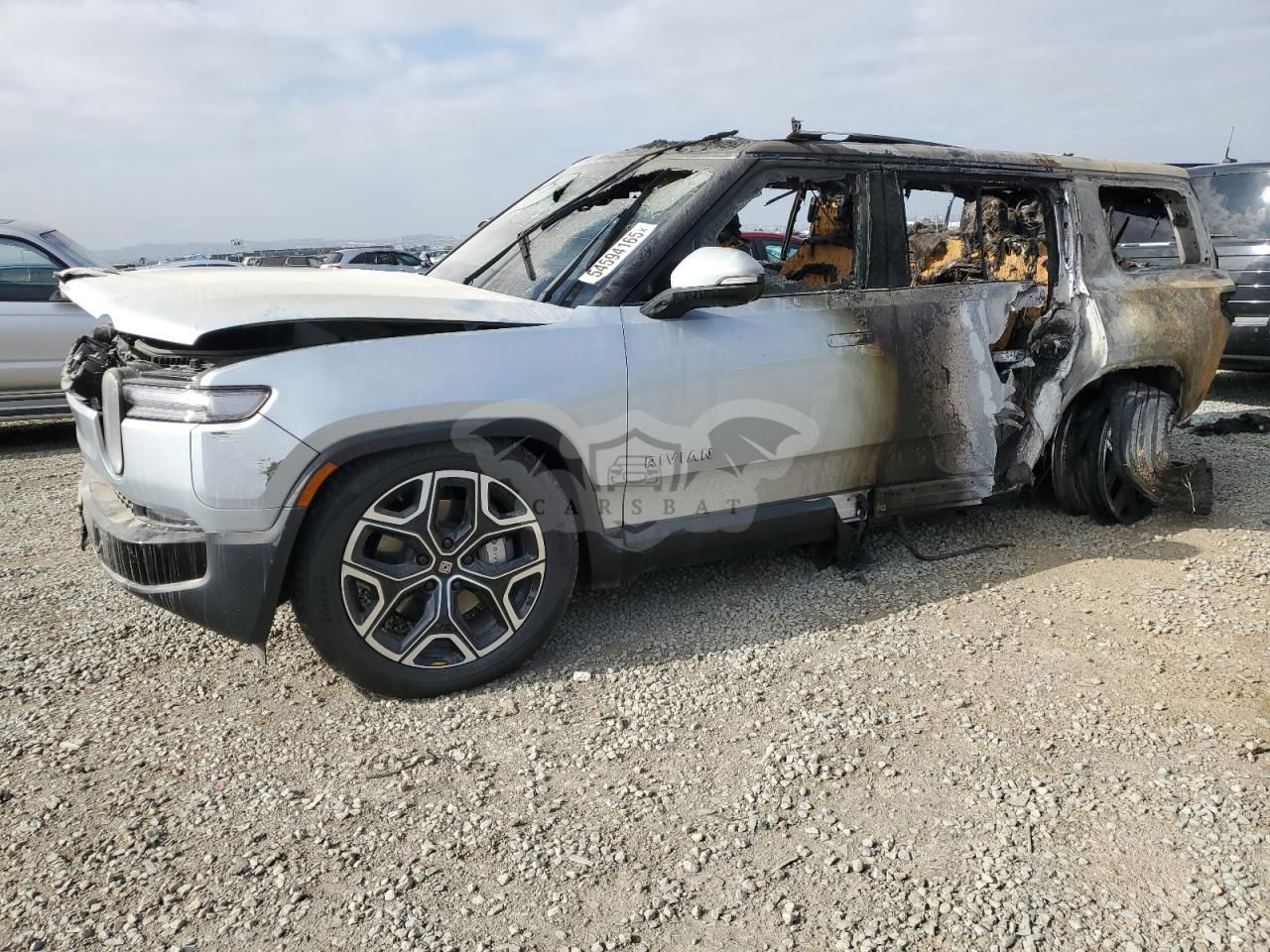 Rivian R1S ADVENTURE 2025