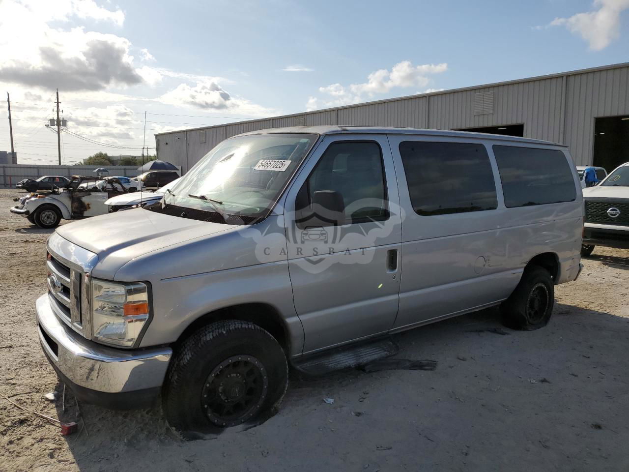 Ford Econoline E350 SUPER DUTY WAGON 5.4L  8 2014