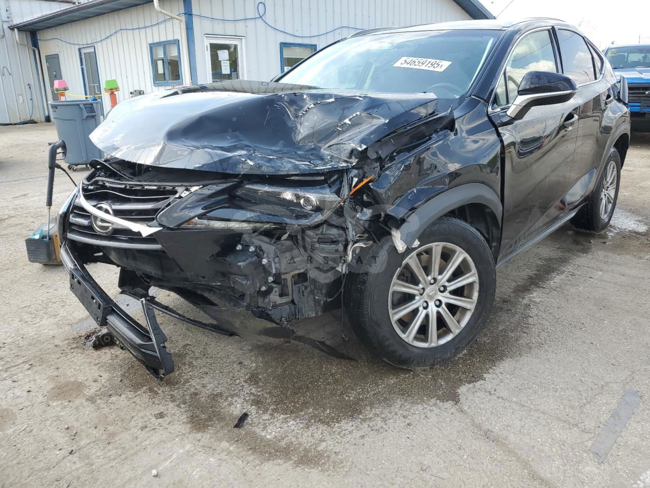 Lexus NX 200T 2.0L  4 2015