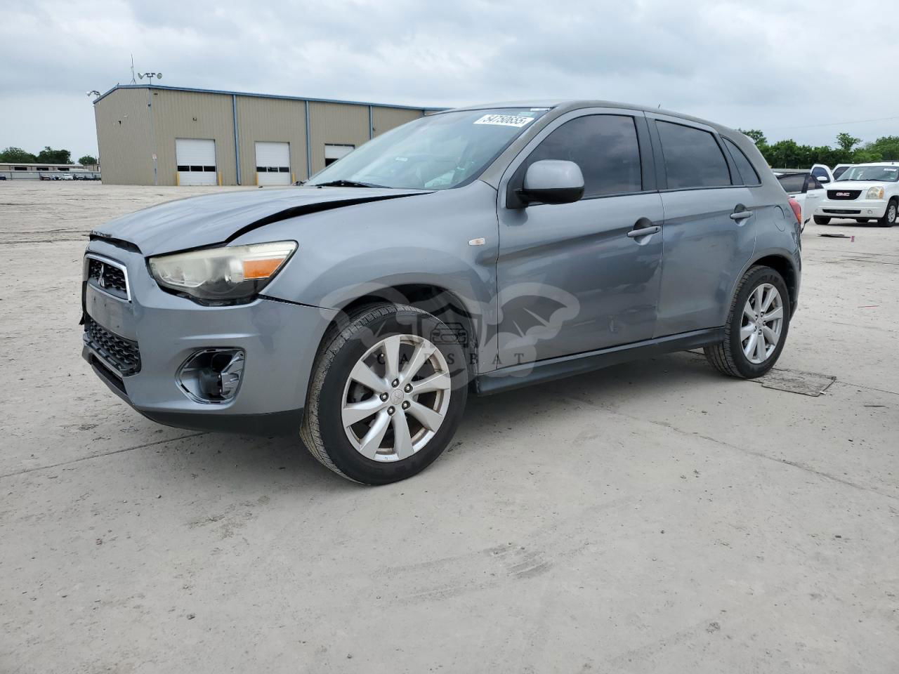 Mitsubishi Outlander ES 2.0L  4 2013