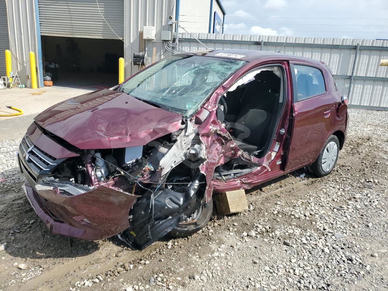 Mitsubishi Mirage ES 1.2L  3 2024