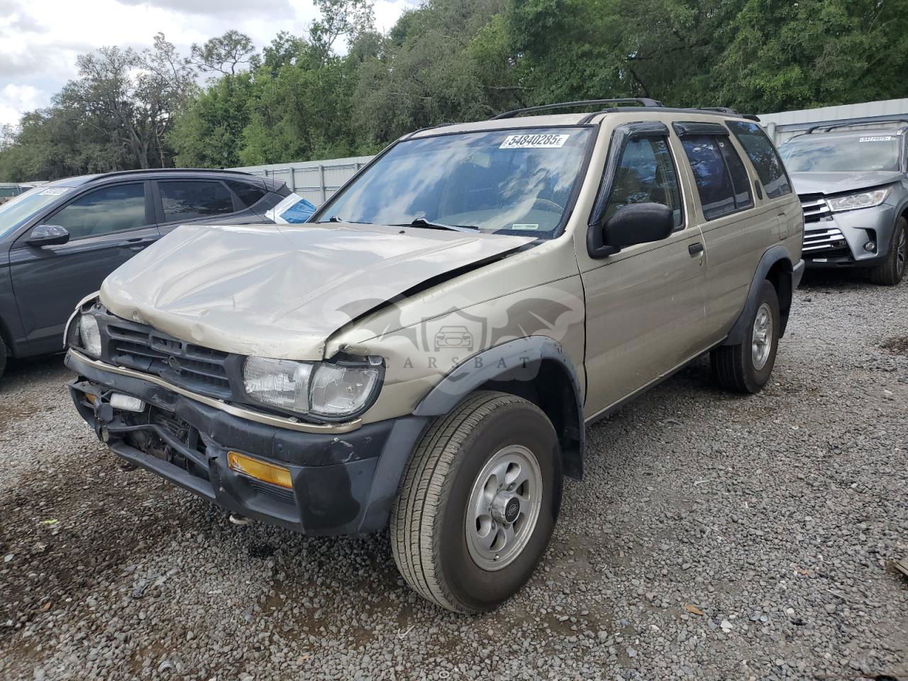 Nissan Pathfinder XE 3.3L  6 1997