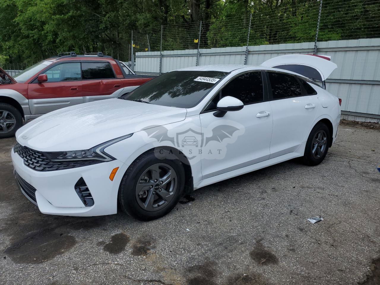 Kia K5 LXS 1.6L  4 2023