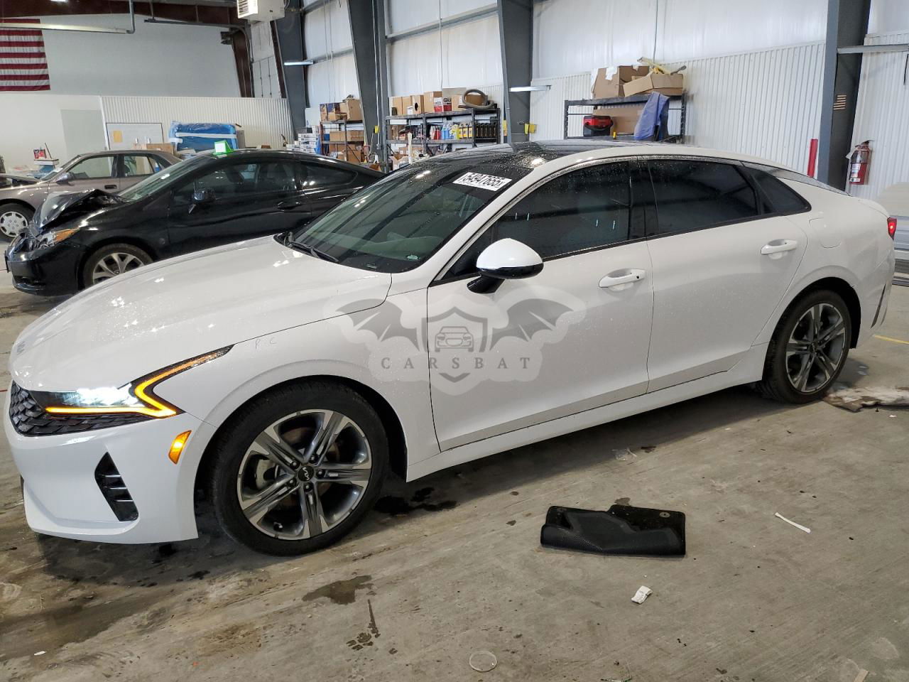 Kia K5 EX 1.6L  4 2023