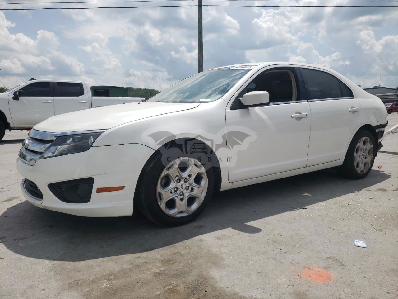 Ford Fusion SE 2.5L  4 2011