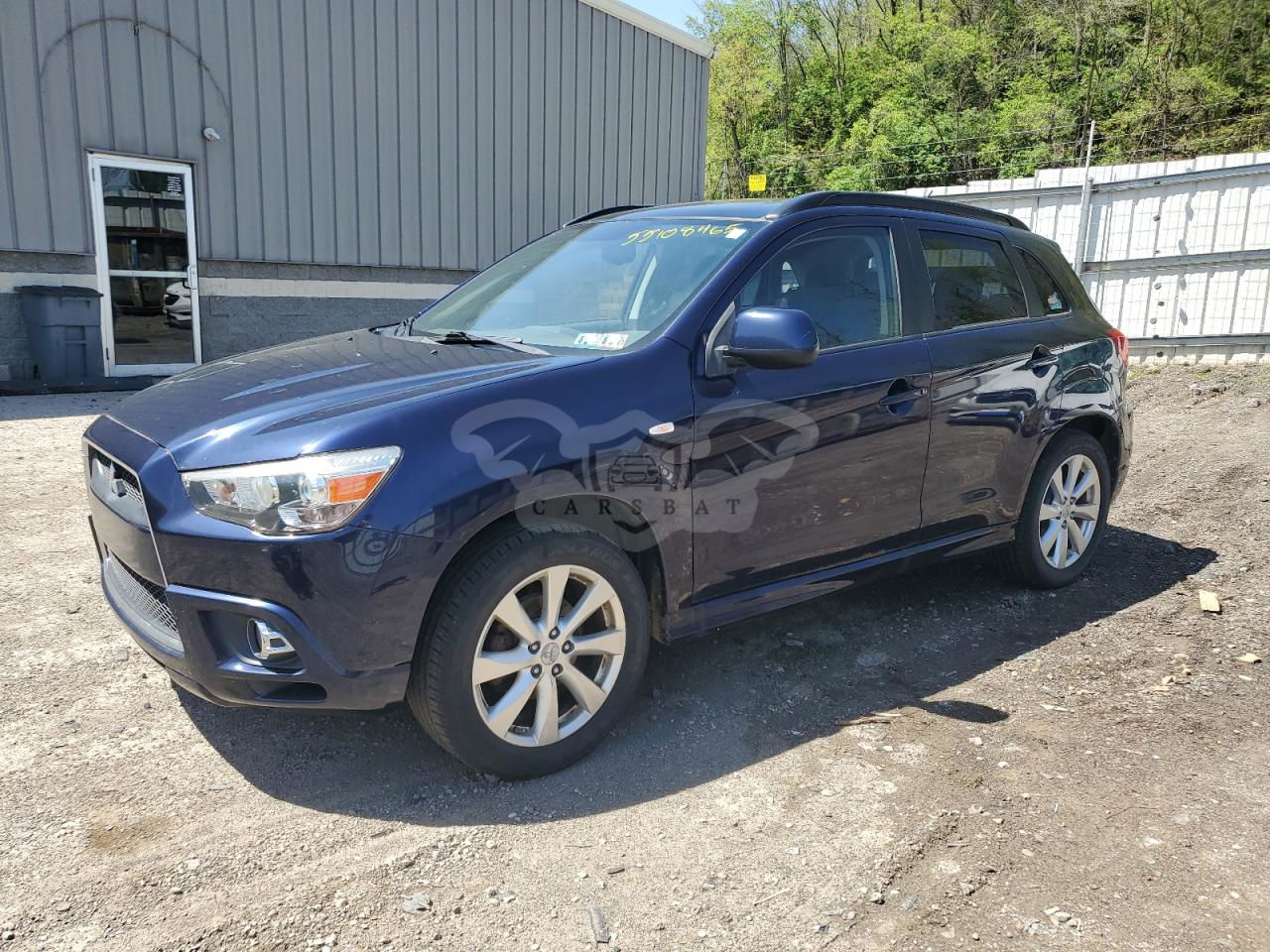 Mitsubishi Outlander SE 2.0L  4 2012