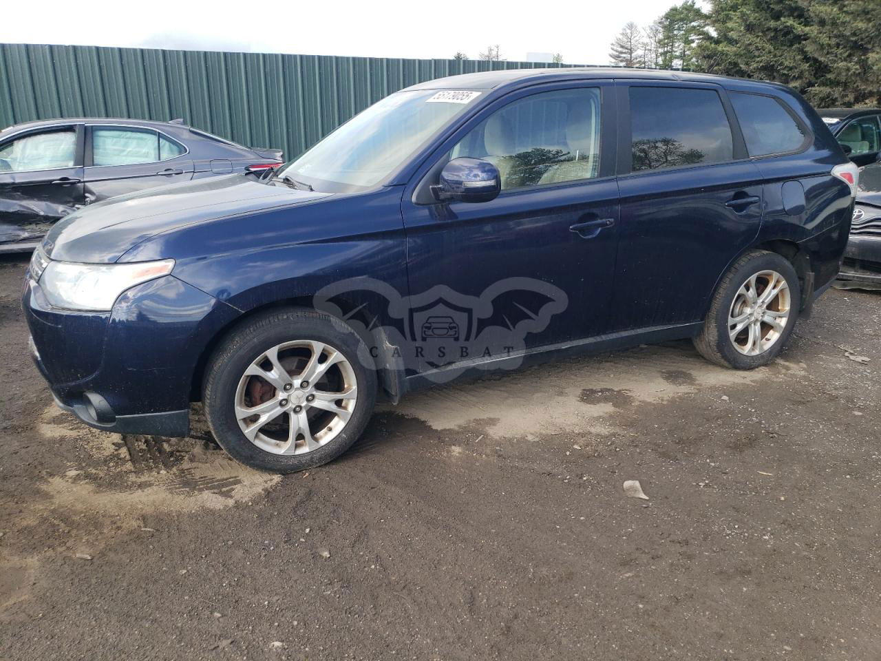 Mitsubishi Outlander SE 2.4L  4 2014