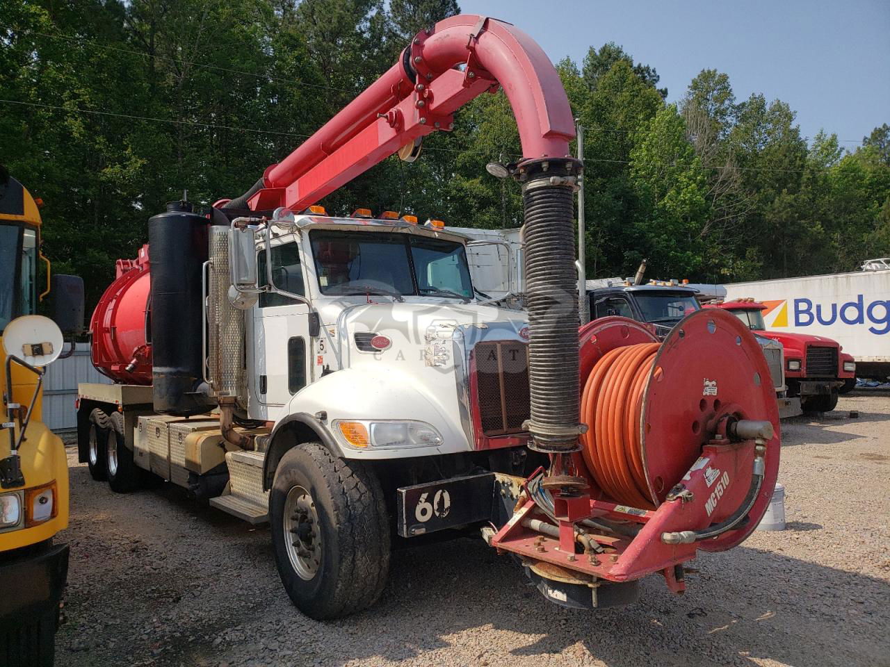 Peterbilt 330/337/348 8.3L  6 2012