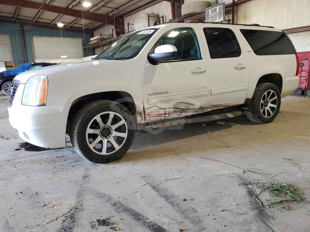 GMC Yukon K1500 SLT 5.3L  8 2014