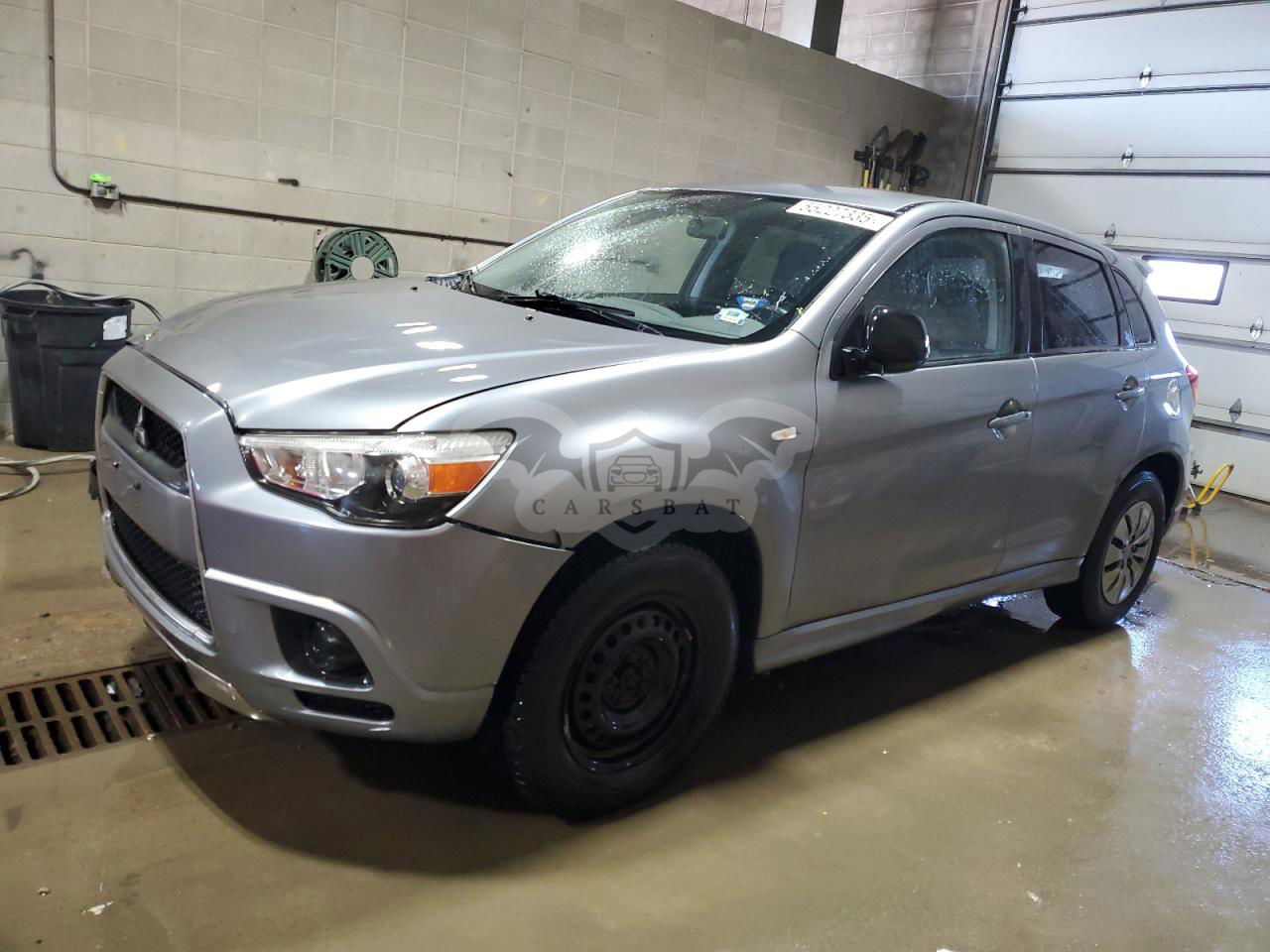 Mitsubishi Outlander ES 2.0L  4 2011