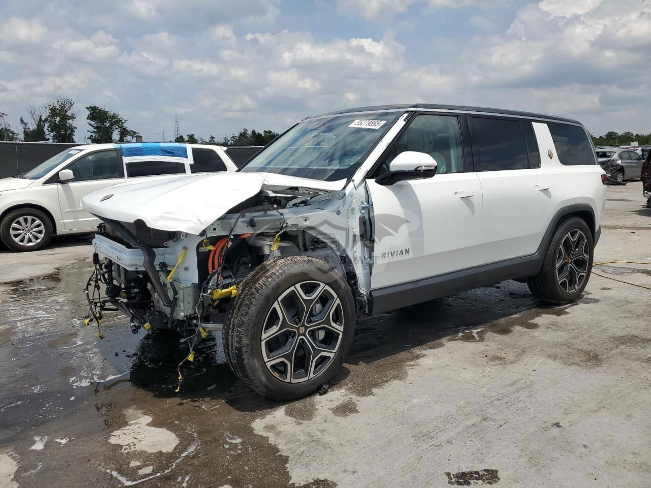 Rivian R1S ADVENTURE 2025