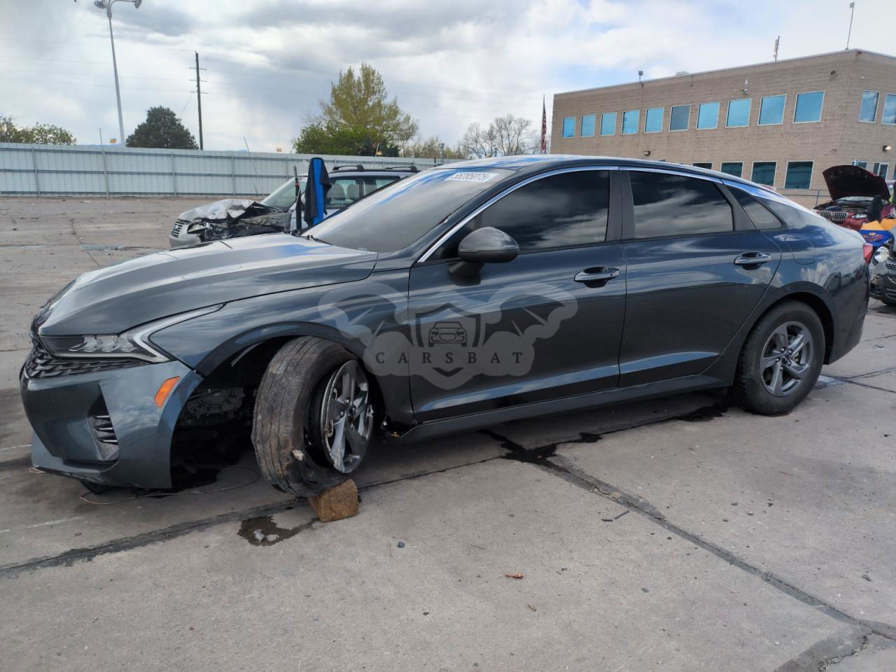 Kia K5 LXS 1.6L  4 2023