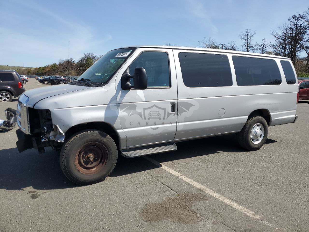 Ford Econoline E350 SUPER DUTY WAGON 5.4L  8 2013