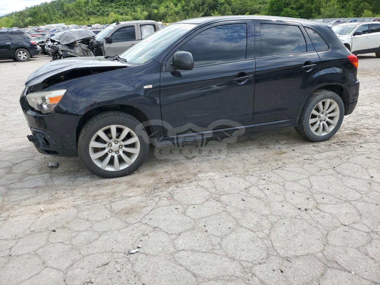 Mitsubishi Outlander SE 2.0L  4 2011