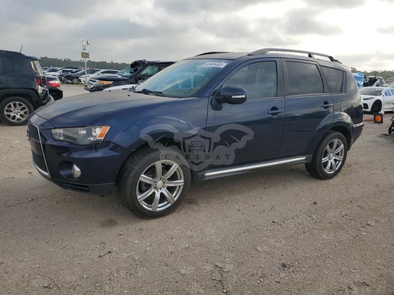 Mitsubishi Outlander SE 2.4L  4 2013
