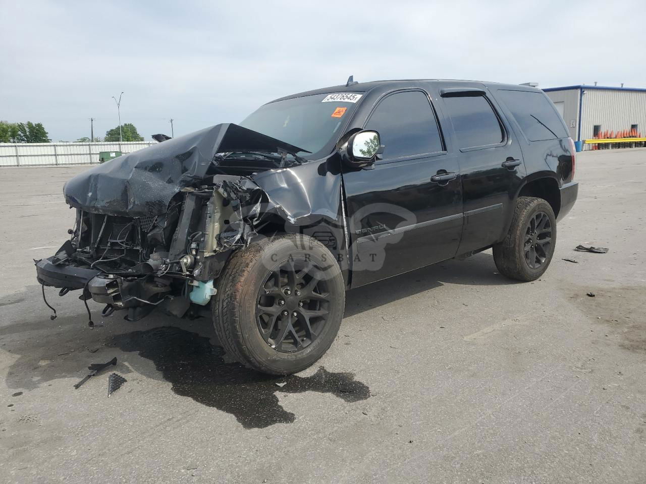 GMC Yukon DENALI 6.2L  8 2013
