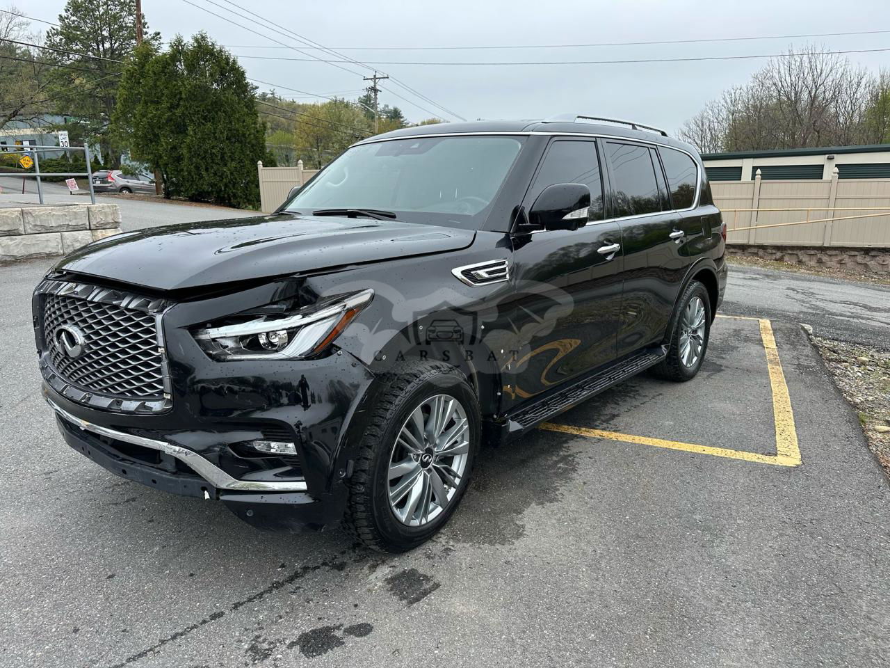 Infiniti QX80 LUXE 5.6L  8 2021