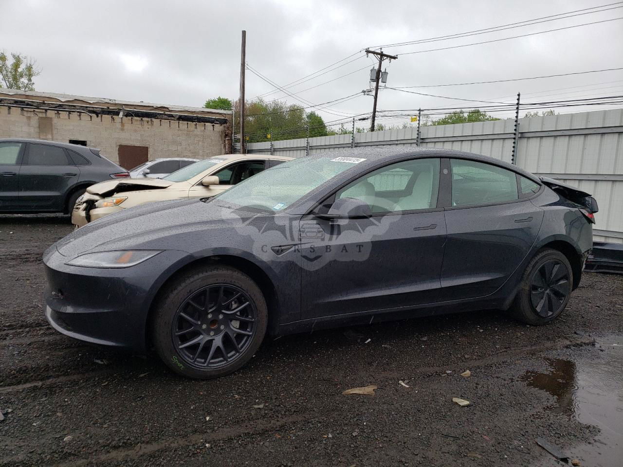 Tesla Model 3 2024